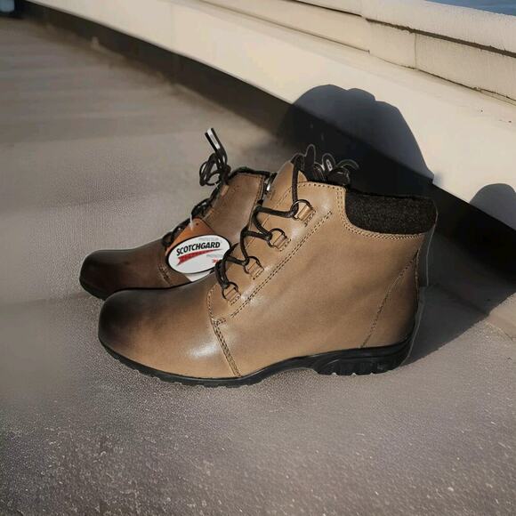 New! Propet Women's Delaney Leather Ankle Boots Brown Casual Boots Sz 7 $115 - Picture 1 of 11